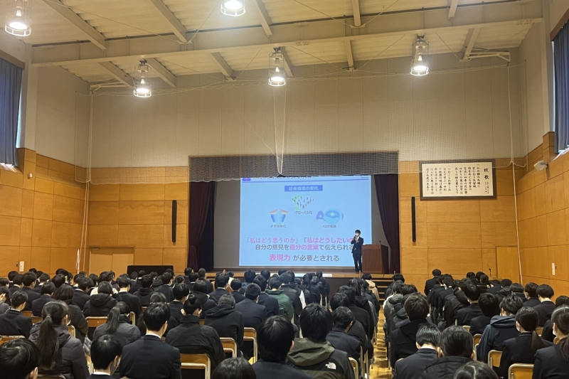 終業式および賞状伝達式、Benesse講演会を行いました